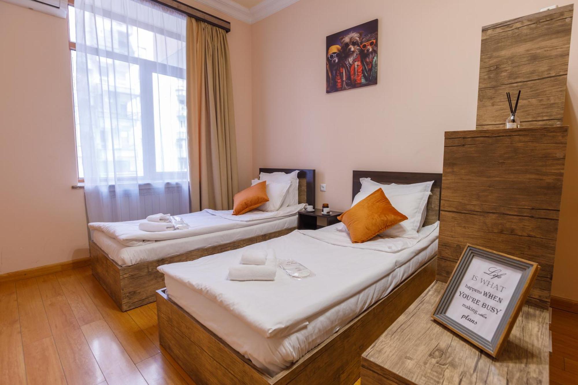 Stay Inn Apartments At Yekmalyan Street Yerevan Ngoại thất bức ảnh